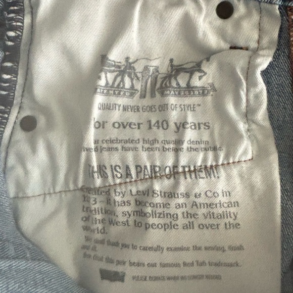 VINTAGE LEVI’S 505 DISTRESSED PAINT SPLATTER ONE OF A KIND 28 X 28 MIDRISE JEAN - Picture 10 of 15